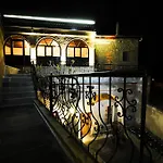 מלון Helios Cave Hotel אורגופ