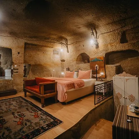 Hotel Helios Cave Kapadokya 4*