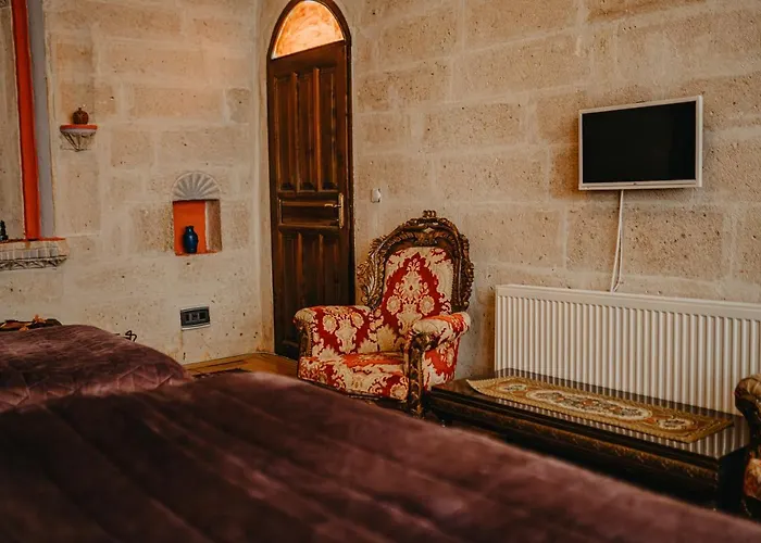 Helios Cave Hotel 4*