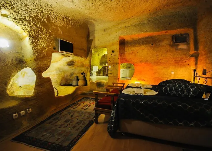Отель Helios Cave Hotel 4*